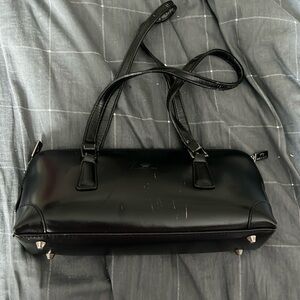 Daniela Moda Black Patent Shoulder Bag Silver Stud Feet Purse